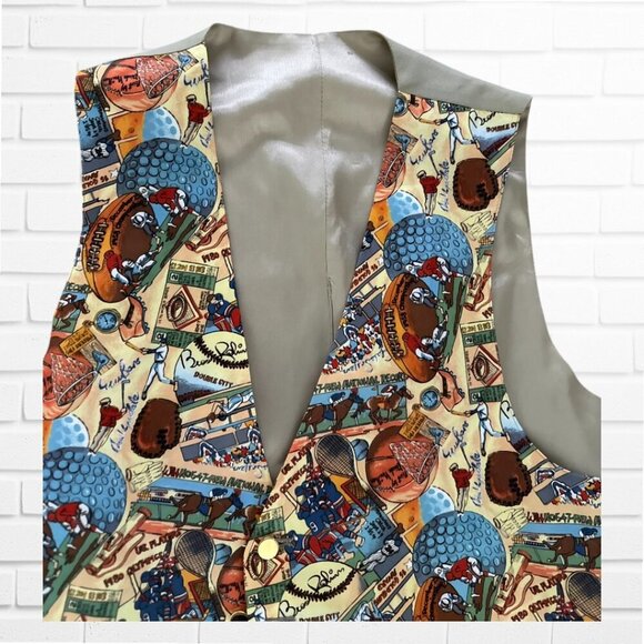 VINTAGE MENS VEST WITH SPORTS THEMED PATTERN - L - Picture 3 of 7